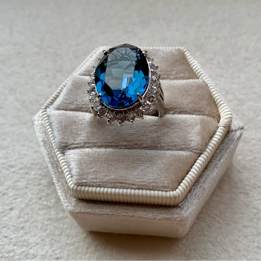 4.00 CT Genuine Sapphire Diamond Halo Crown Ring - Picture 6 of 14